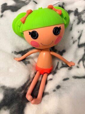 2012 Lalaloopsy Dyna Might 13” Articulated Doll by MGA Entertainment
